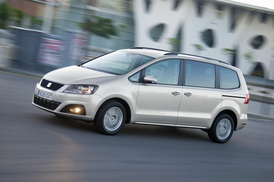  Seat Alhambra 2010 года  (фото 45 из 113)